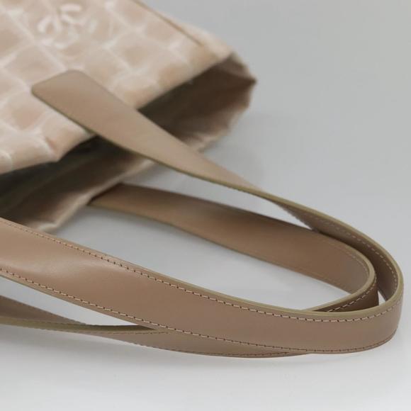 CHANEL New travel line Tote Bag Nylon Ivory CC Auth 129742 - Picture 8 of 16